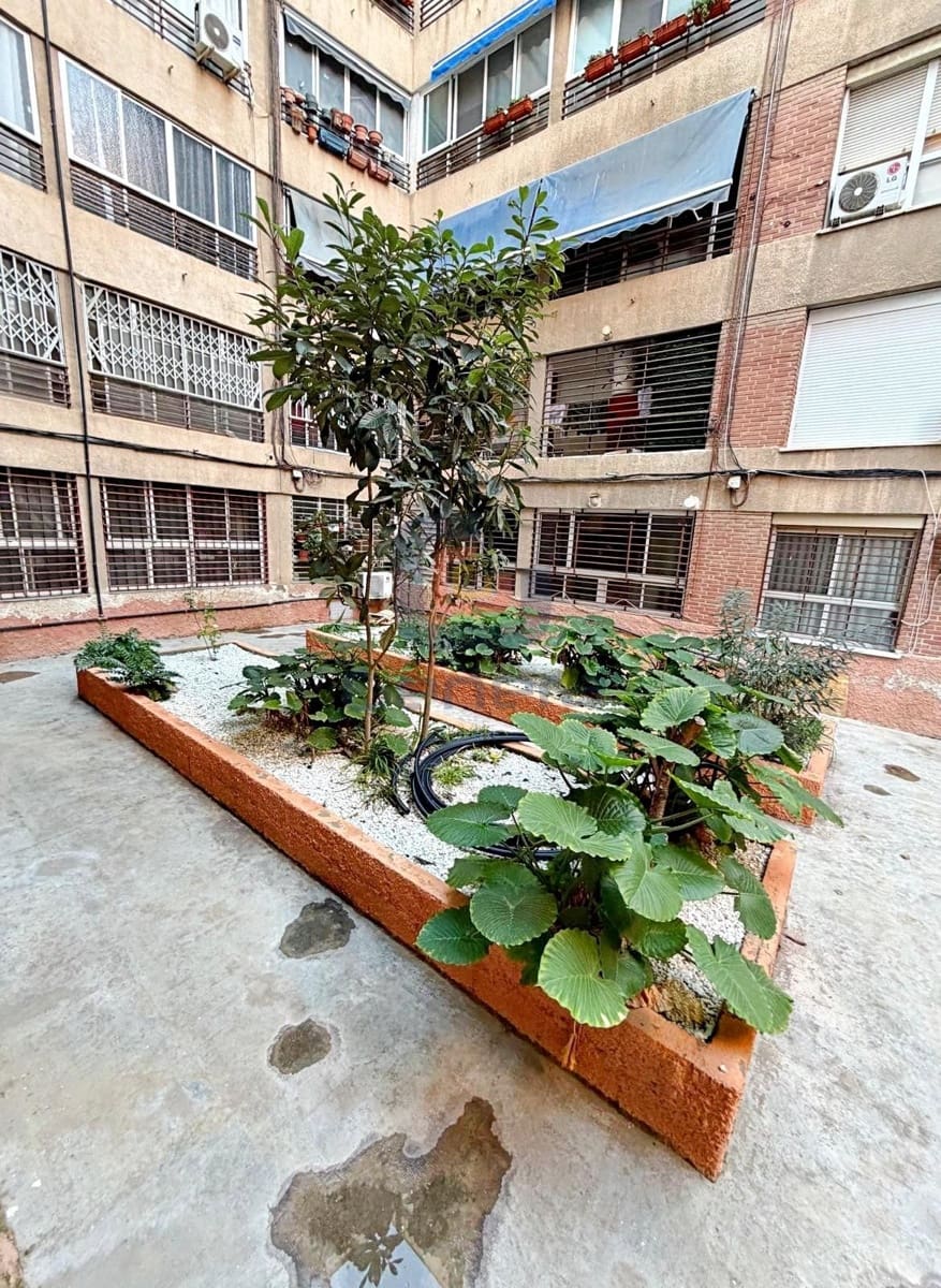 Piso de 3 habitaciones en Alicante / Alacant ciudad en venta - 169.000 € (Ref: 9553194)