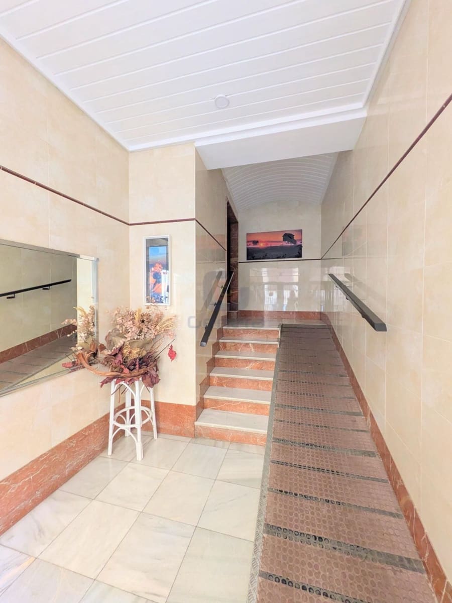 4 Zimmer Apartment zu verkaufen in Alicante / Alacant Stadt - 309.000 € (Ref: 9559350)