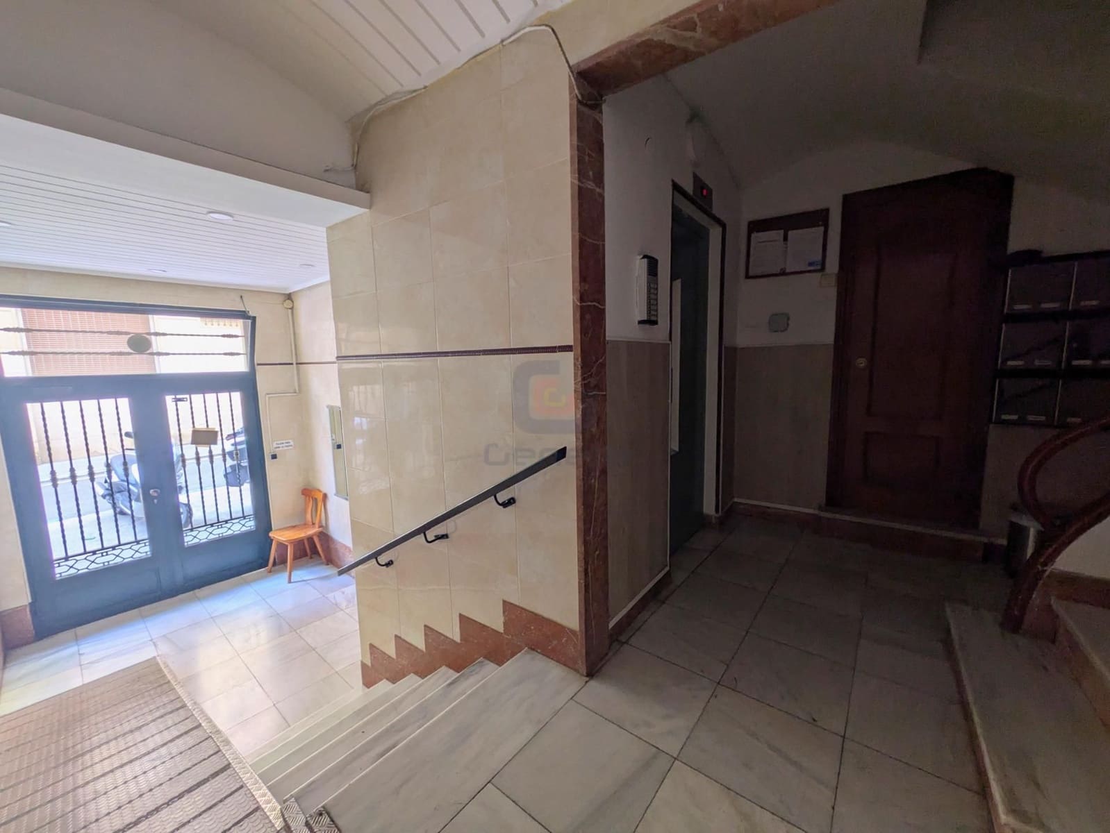 4 Zimmer Apartment zu verkaufen in Alicante / Alacant Stadt - 309.000 € (Ref: 9559350)