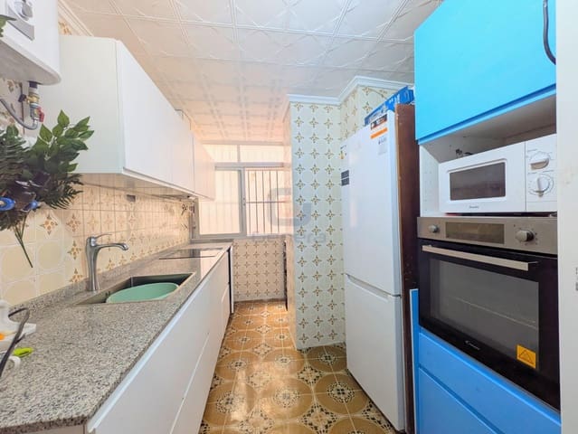 4 soveværelse Lejlighed til salg i Barrio del Centro, Alicante by - € 309.000 (Ref: 9559350)