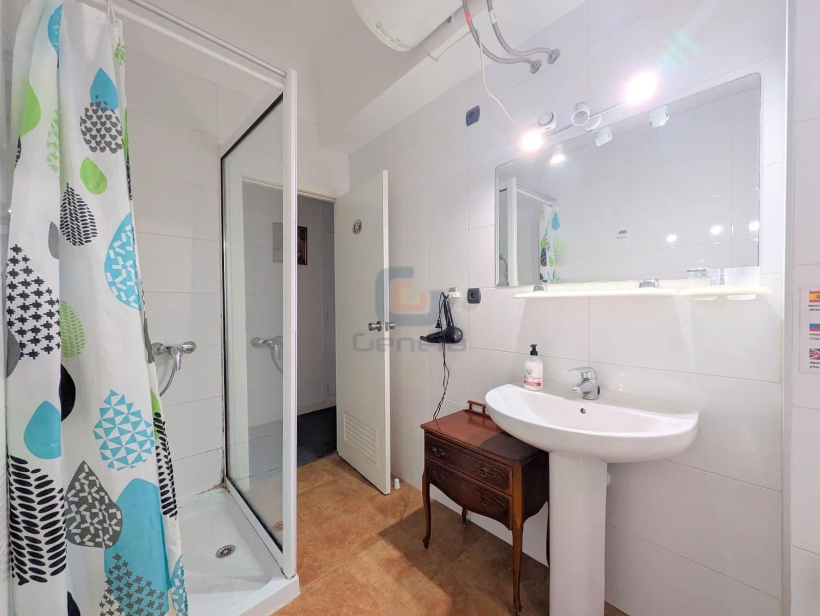 6 soveværelse Hotel til salg i Alicante by - € 499.000 (Ref: 9566794)