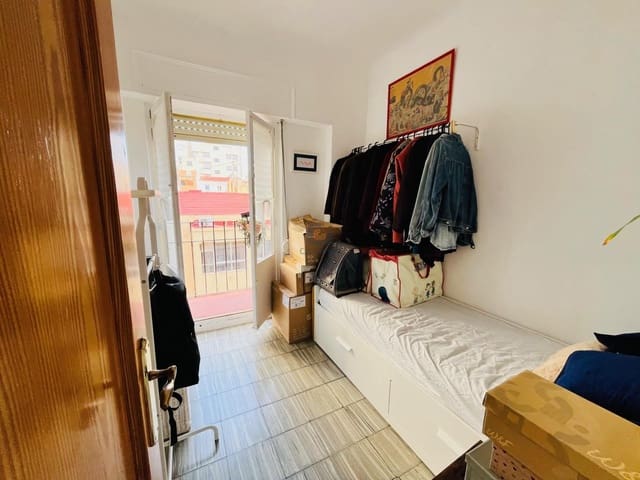 3 camera da letto Appartamento in vendita in Ensanche - Diputacion, Alicante città - 165.000 € (Rif: 9588364)
