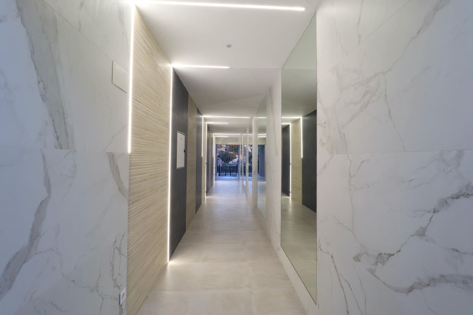 4 bedroom Flat for sale in San Juan de Alicante / Sant Joan d'Alacant with pool garage - € 550,000 (Ref: 9626412)