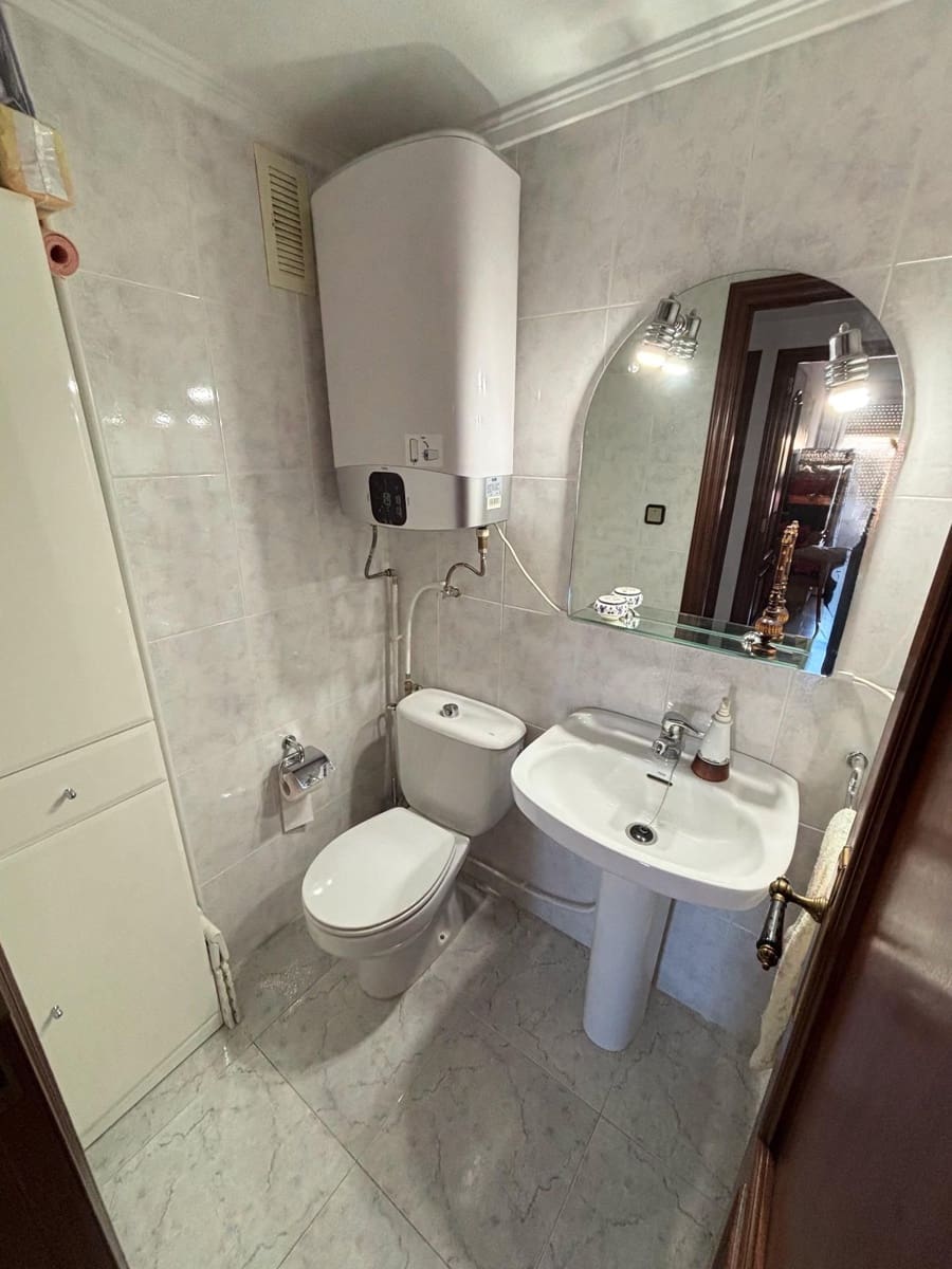 3 soveværelse Lejlighed til salg i Alicante by med swimmingpool garage - € 285.000 (Ref: 9626710)