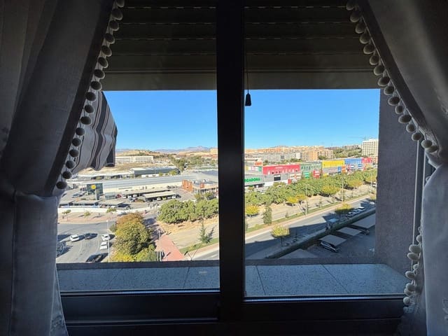 3 soveværelse Lejlighed til salg i San Blas, Alicante by med swimmingpool garage - € 285.000 (Ref: 9626710)