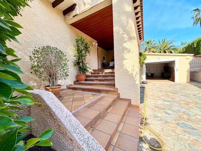 4 quarto Moradia para venda em Urbanizaciones, Benidorm com piscina garagem - 870 000 € (Ref: 9630606)