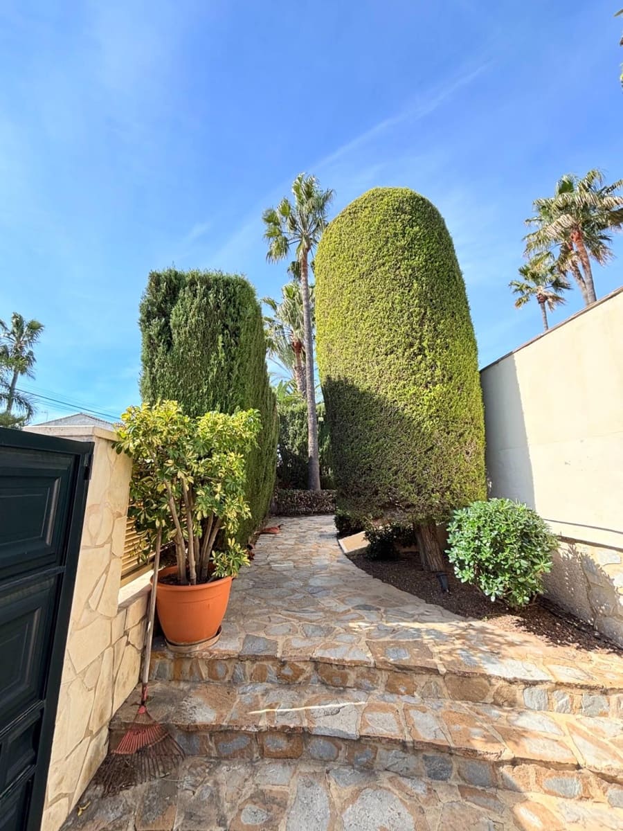 4 quarto Moradia para venda em Benidorm com piscina garagem - 870 000 € (Ref: 9630606)