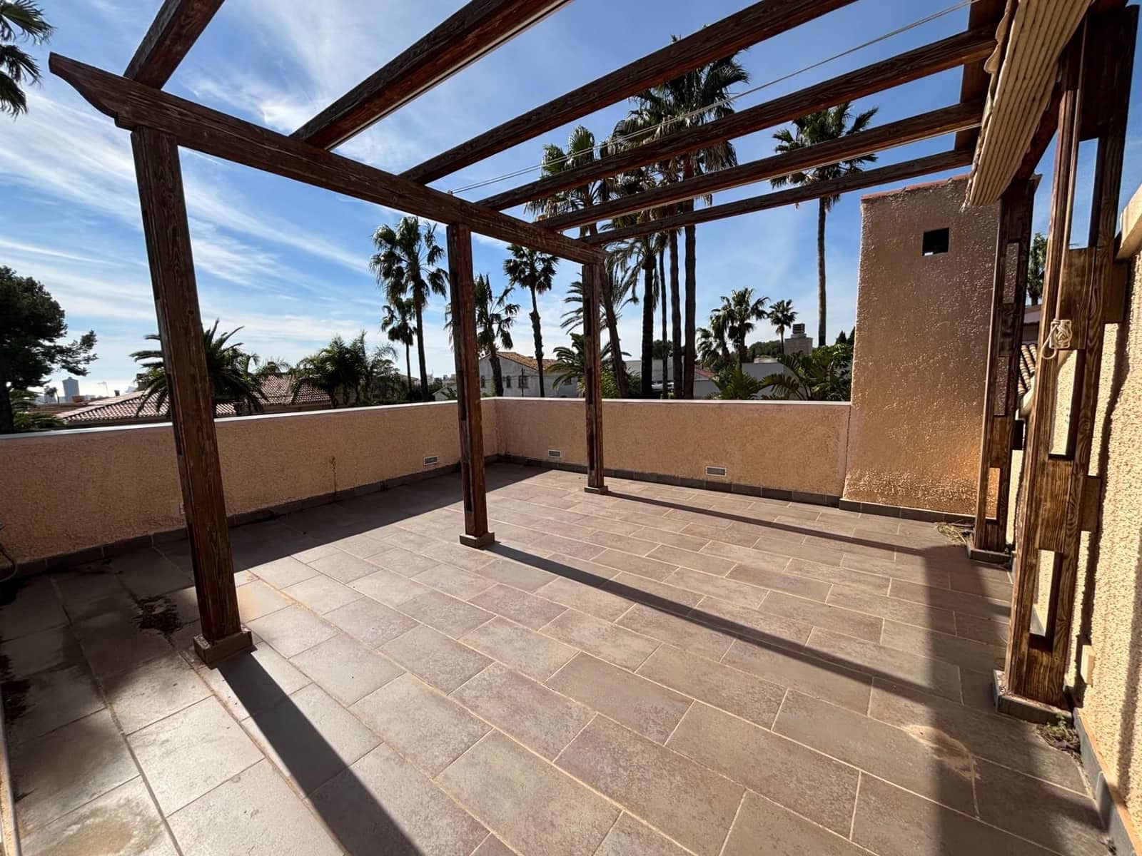 4 quarto Moradia para venda em Benidorm com piscina garagem - 870 000 € (Ref: 9630606)