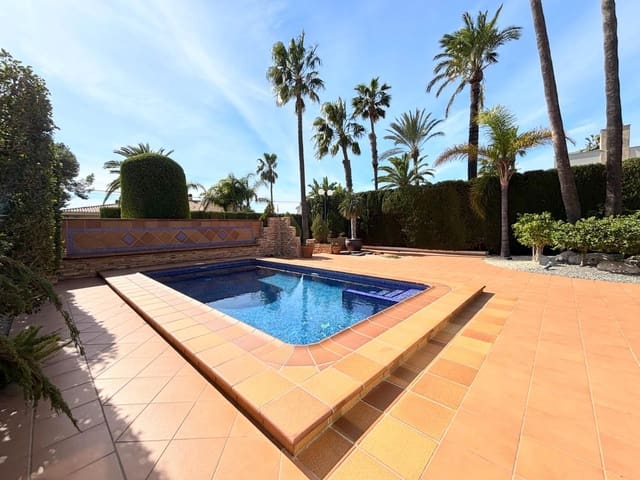 Chalet de 4 habitaciones en Urbanizaciones, Benidorm en venta con piscina garaje - 870.000 € (Ref: 9630606)