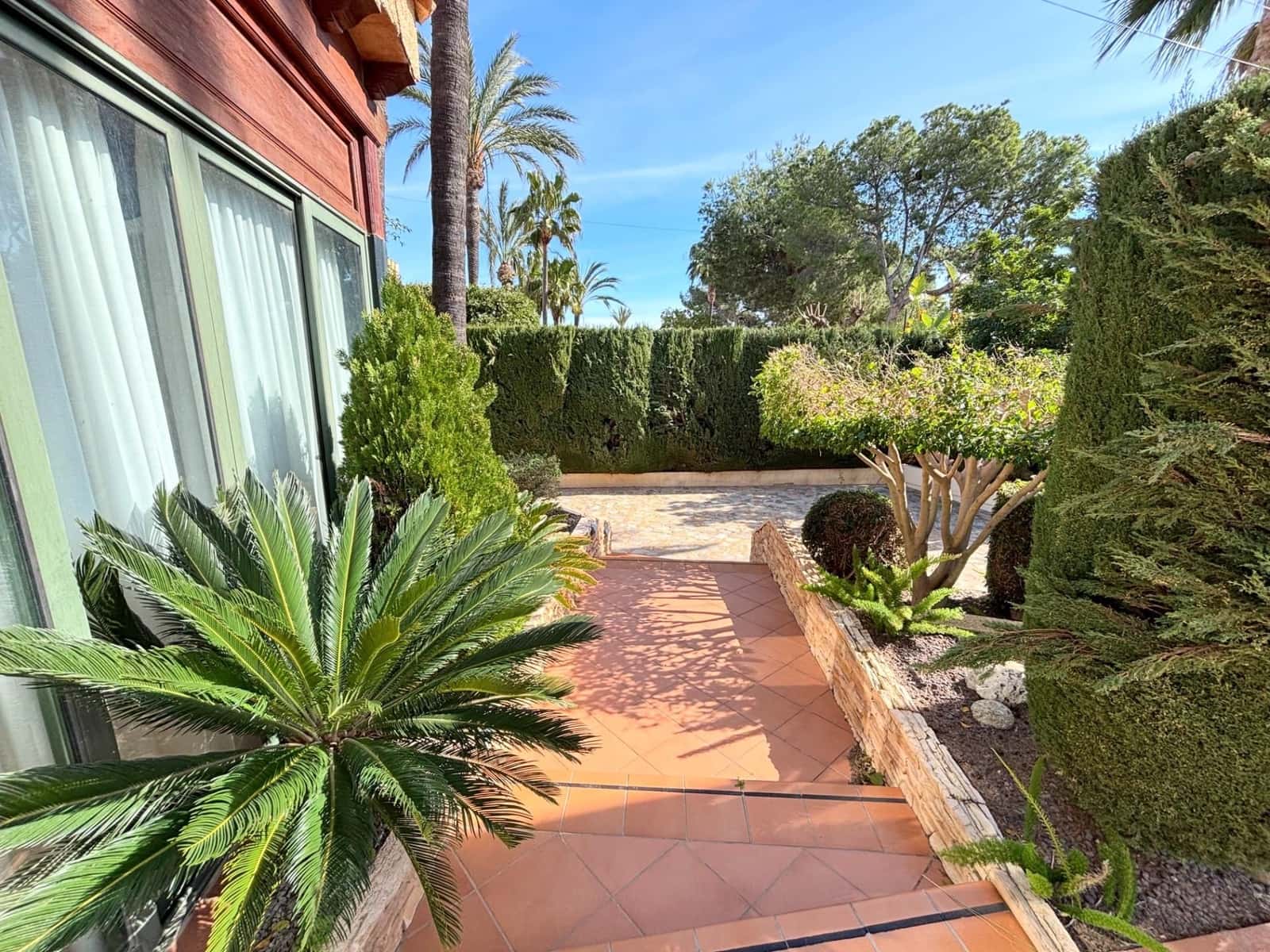 4 quarto Moradia para venda em Benidorm com piscina garagem - 870 000 € (Ref: 9630606)