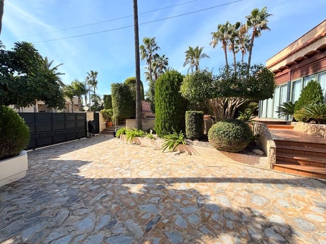 Chalet de 4 habitaciones en Urbanizaciones, Benidorm en venta con piscina garaje - 870.000 € (Ref: 9630606)