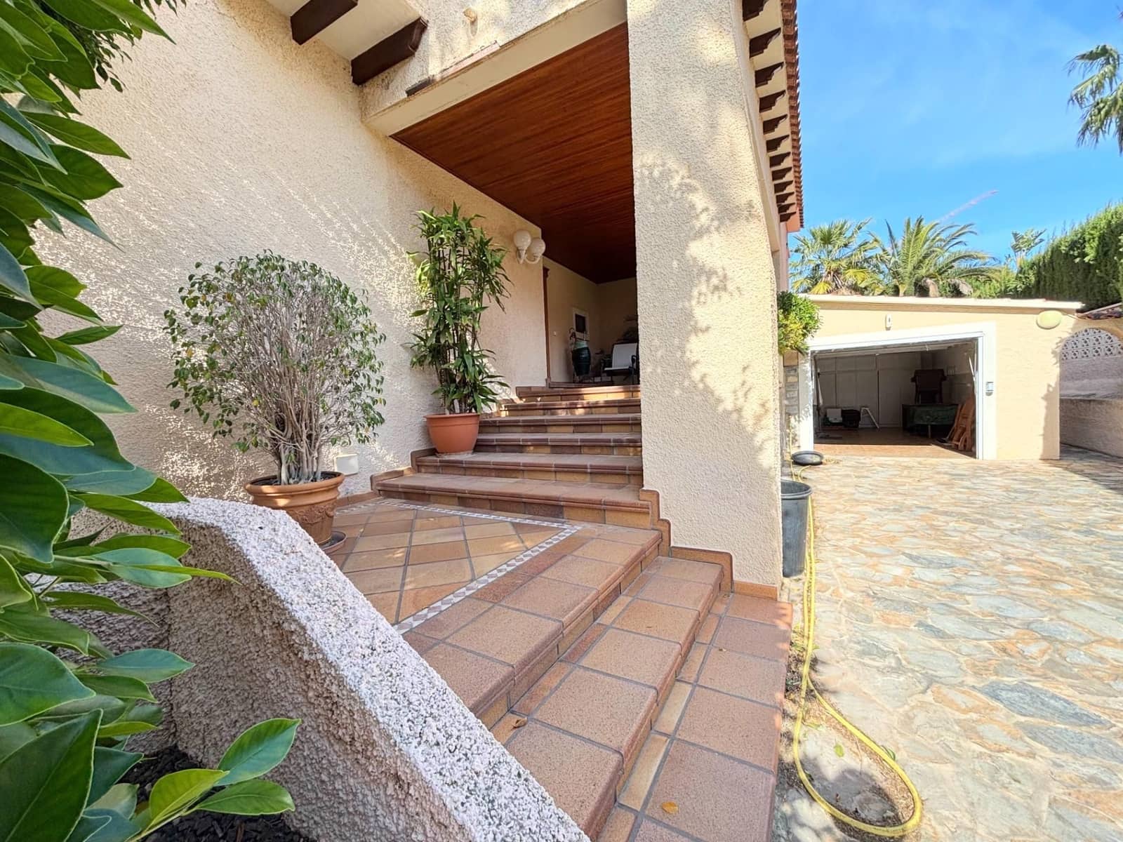 4 quarto Moradia para venda em Benidorm com piscina garagem - 870 000 € (Ref: 9630606)