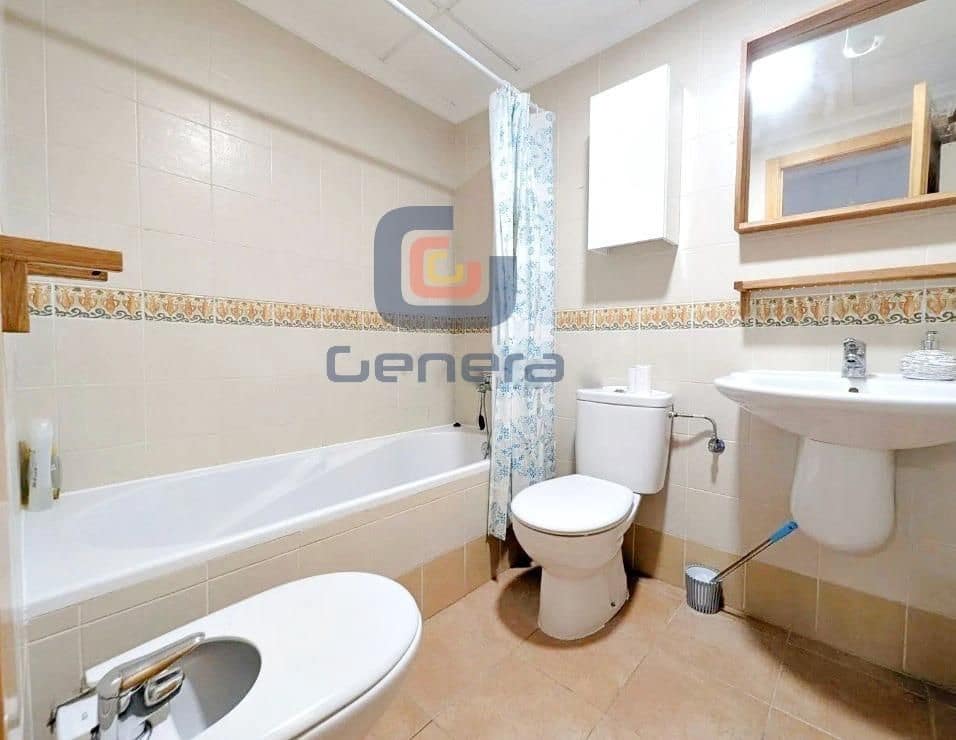 2 makuuhuone Asunto myytävänä paikassa El Campello mukana uima-altaan 
autotalli - 199 900 € (Ref: 9635334)