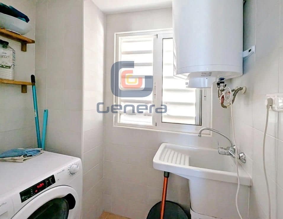 2 makuuhuone Asunto myytävänä paikassa El Campello mukana uima-altaan 
autotalli - 199 900 € (Ref: 9635334)