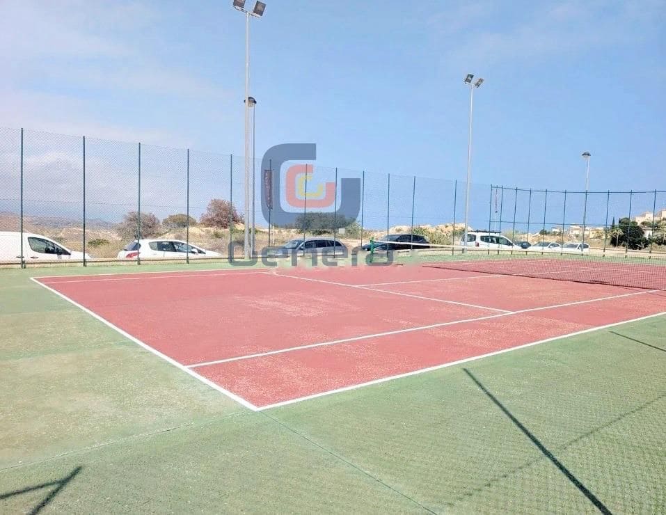 2 makuuhuone Asunto myytävänä paikassa El Campello mukana uima-altaan 
autotalli - 199 900 € (Ref: 9635334)