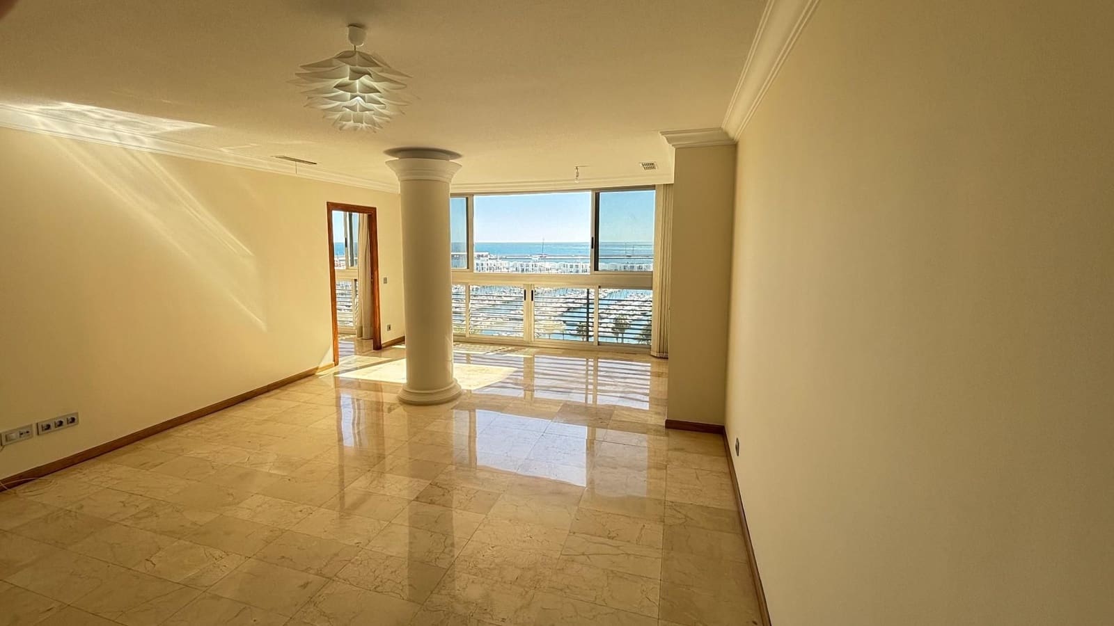 2 chambre Appartement à vendre à Alicante ville - 760 000 € (Ref: 9650530)