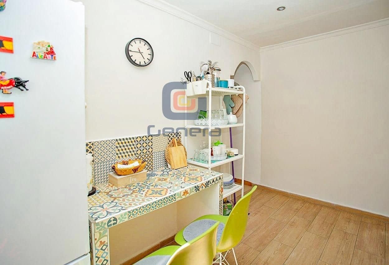 3 slaapkamer Flat te koop in Alicante stad met garage - € 159.000 (Ref: 9665339)