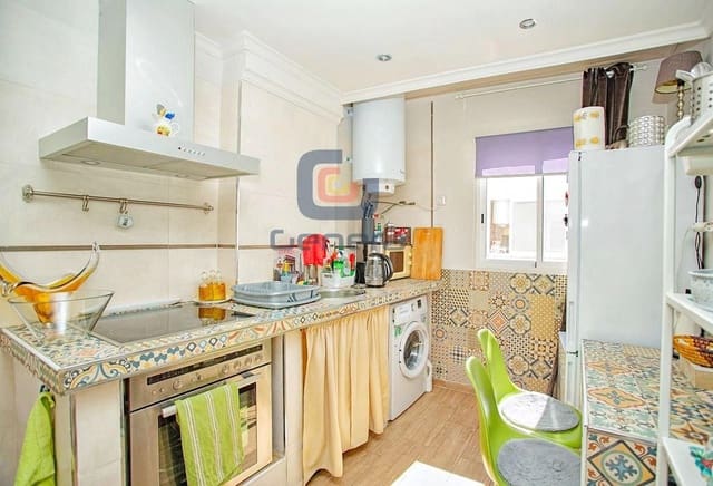 3 slaapkamer Flat te koop in Campoamor - Altozano, Alicante stad met garage - € 159.000 (Ref: 9665339)