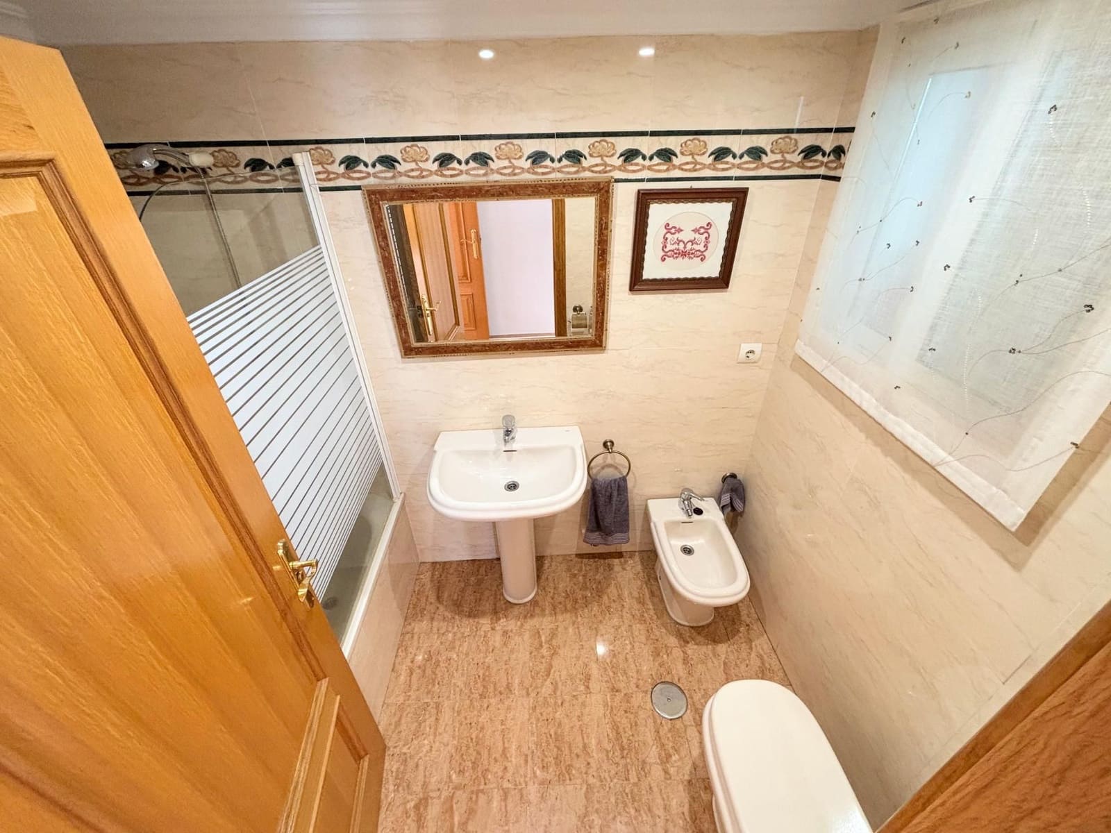 4 bedroom Flat for sale in Alicante / Alacant city - € 469,000 (Ref: 9691484)