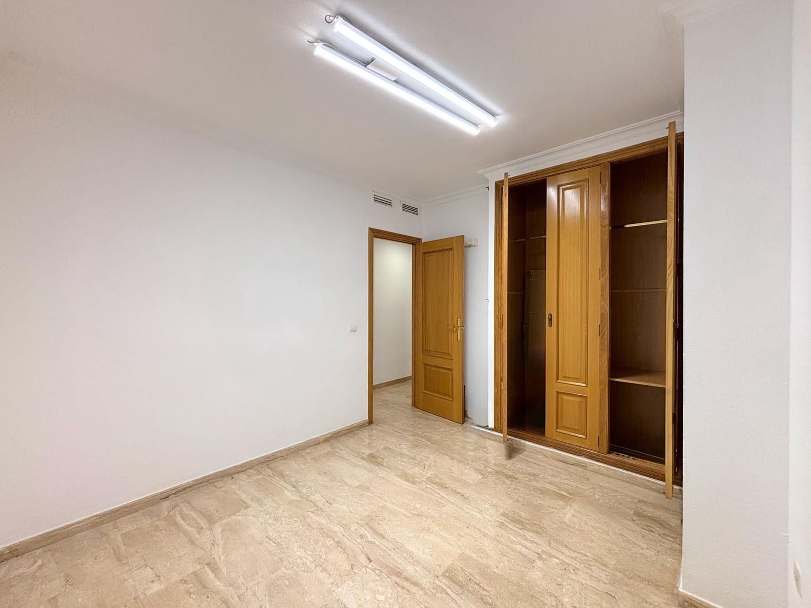 4 bedroom Flat for sale in Alicante / Alacant city - € 469,000 (Ref: 9691484)