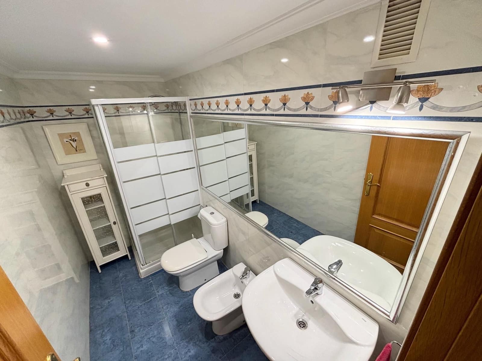 4 bedroom Flat for sale in Alicante / Alacant city - € 469,000 (Ref: 9691484)