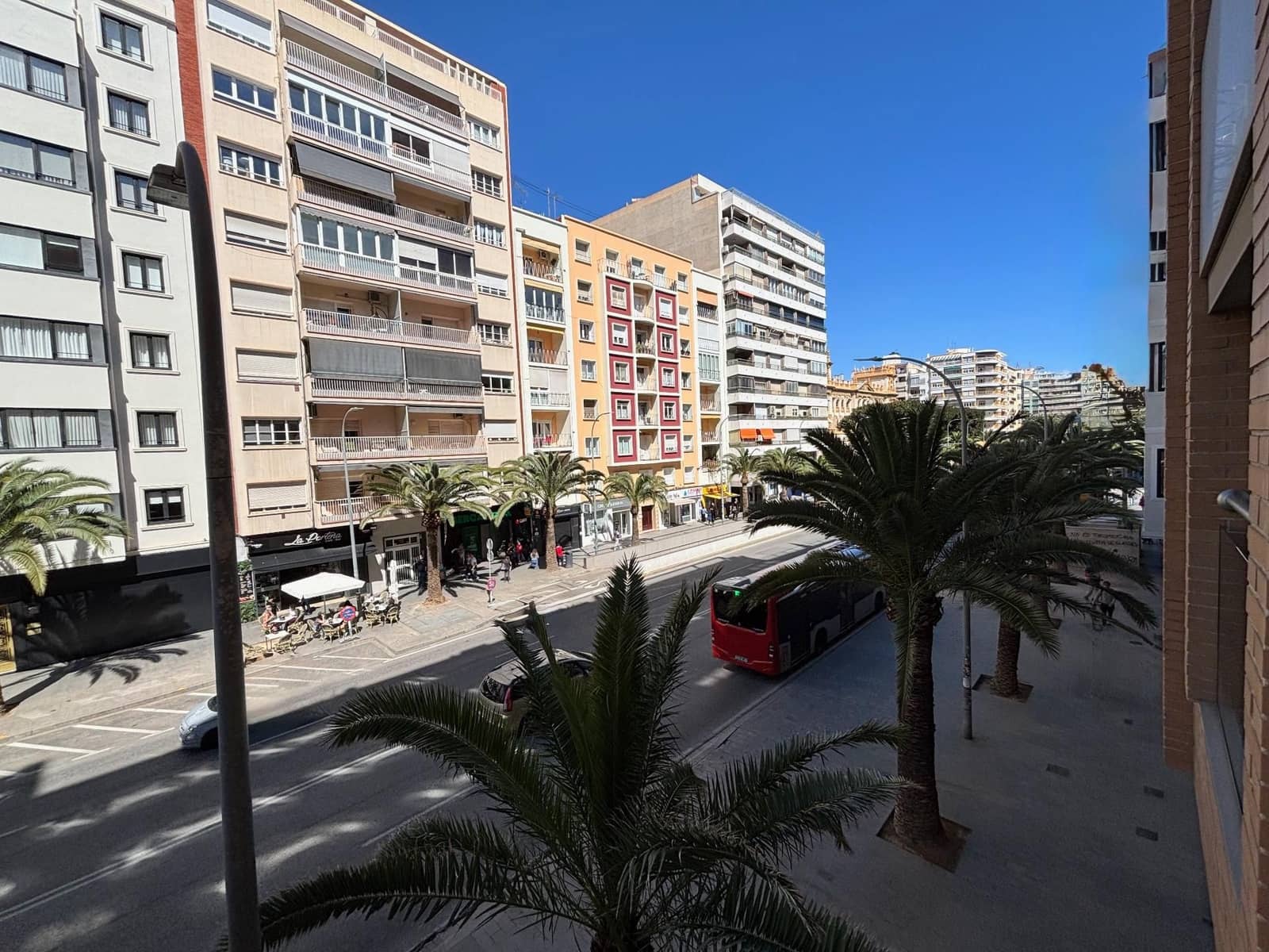 4 bedroom Flat for sale in Alicante / Alacant city - € 469,000 (Ref: 9691484)