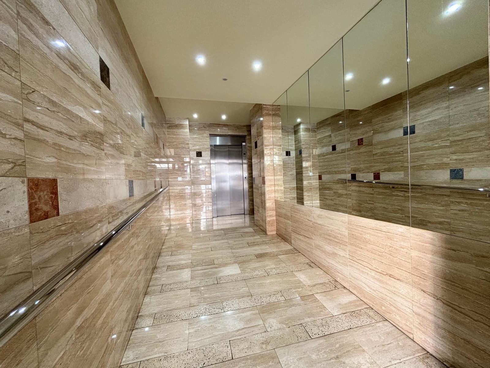 4 bedroom Flat for sale in Alicante / Alacant city - € 469,000 (Ref: 9691484)