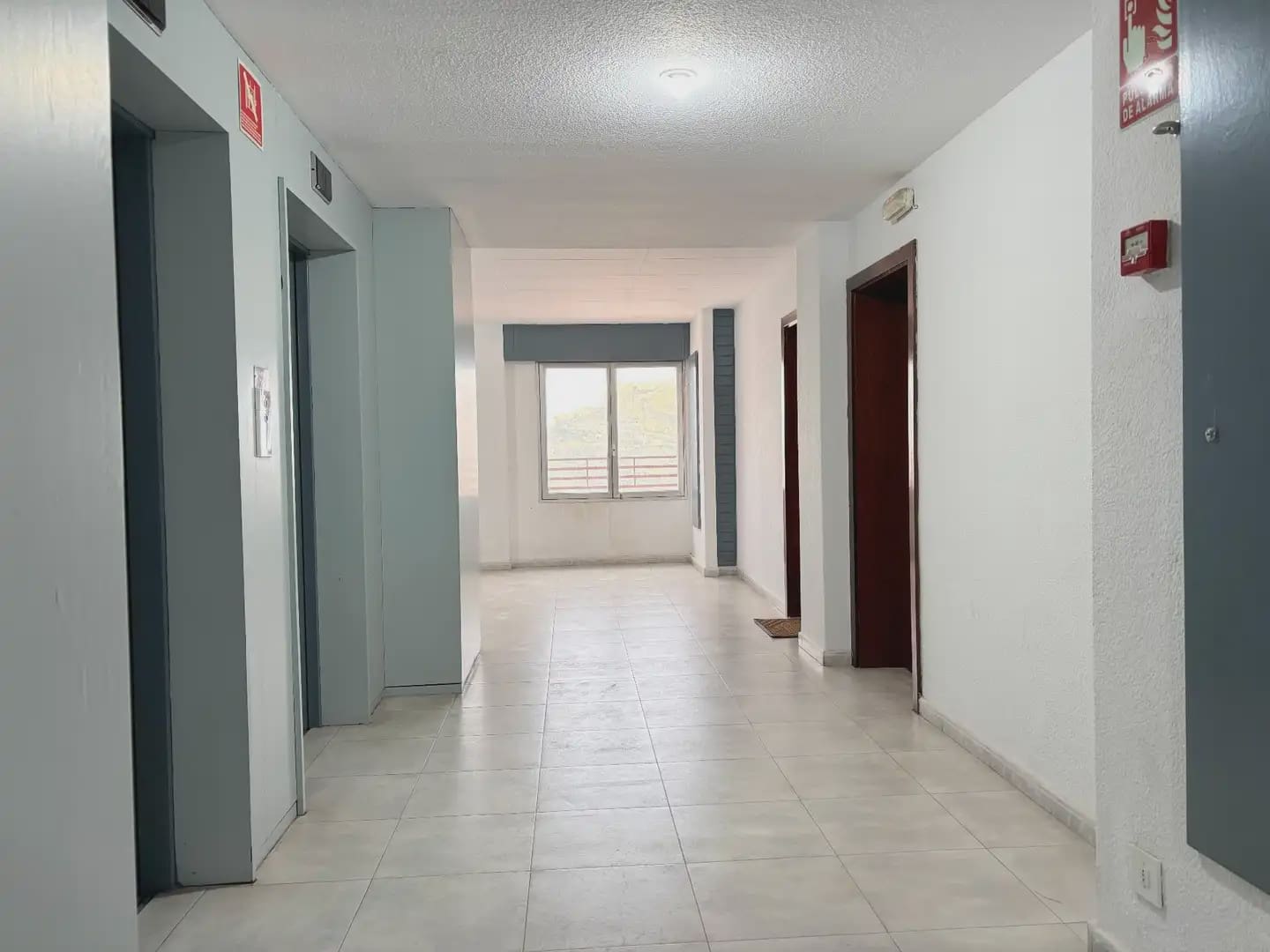 Apartament na sprzedaż w Miasto Alicante / Alacant - 255 000 € (Ref: 9715720)