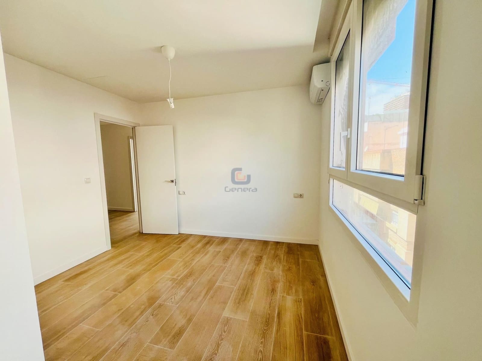 2 bedroom Flat for sale in Alicante / Alacant city - € 269,900 (Ref: 9720906)