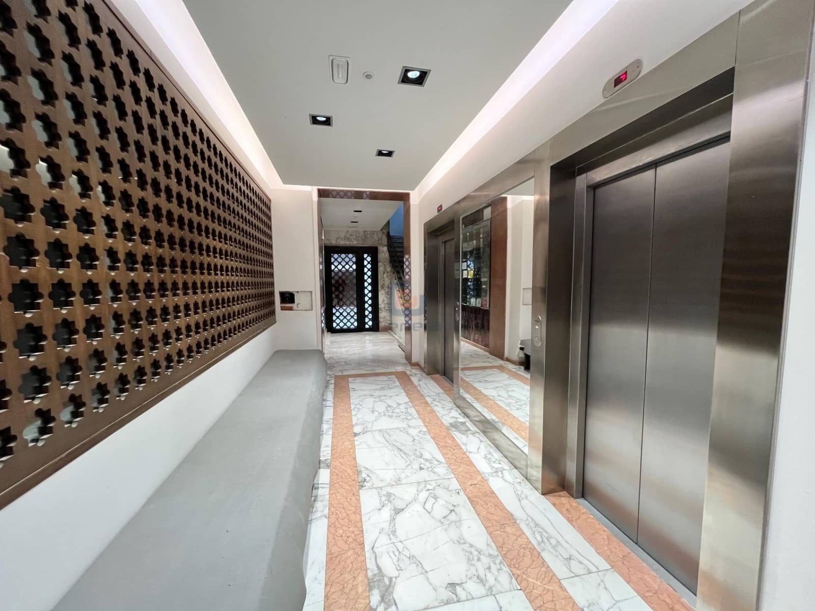 2 bedroom Flat for sale in Alicante / Alacant city - € 269,900 (Ref: 9720906)