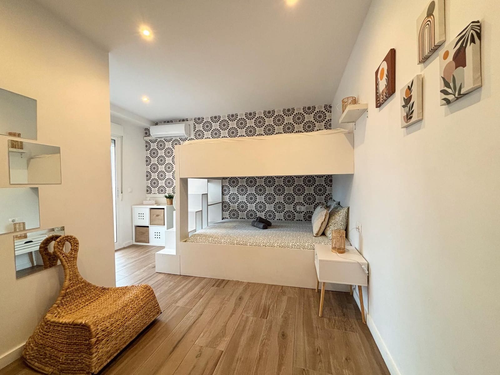 2 bedroom Flat for sale in Alicante / Alacant city - € 320,000 (Ref: 9722702)