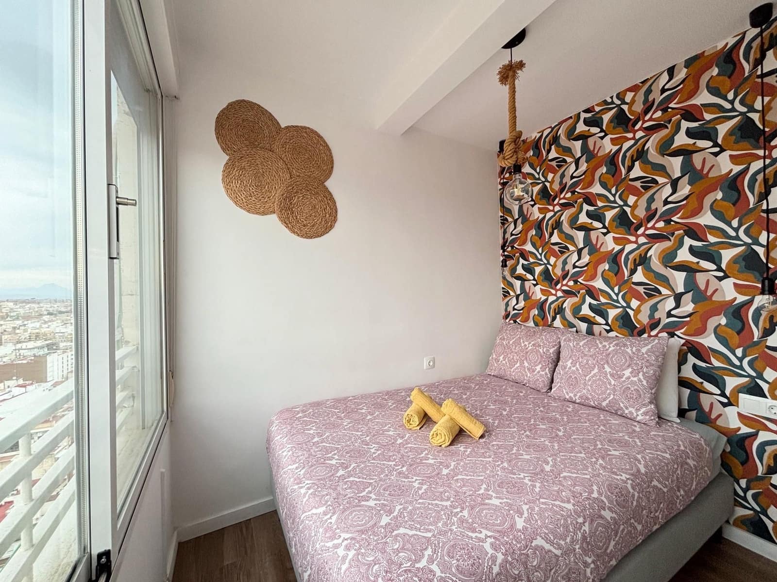 2 bedroom Flat for sale in Alicante / Alacant city - € 320,000 (Ref: 9722702)