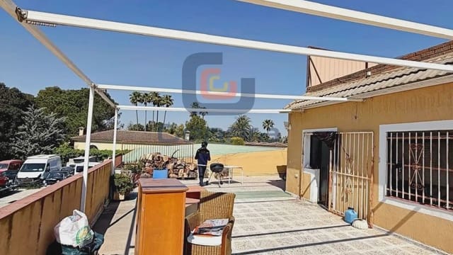 2 makuuhuone Asunto myytävänä paikassa El Palmeral - San Antón, Elche / Elx mukana 
autotalli - 650 000 € (Ref: 9725052)