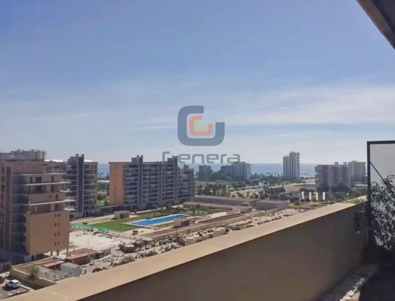 2 soverom Penthouse til salgs i Alicante by med svømmebasseng garasje - € 599 900 (Ref: 9752611)