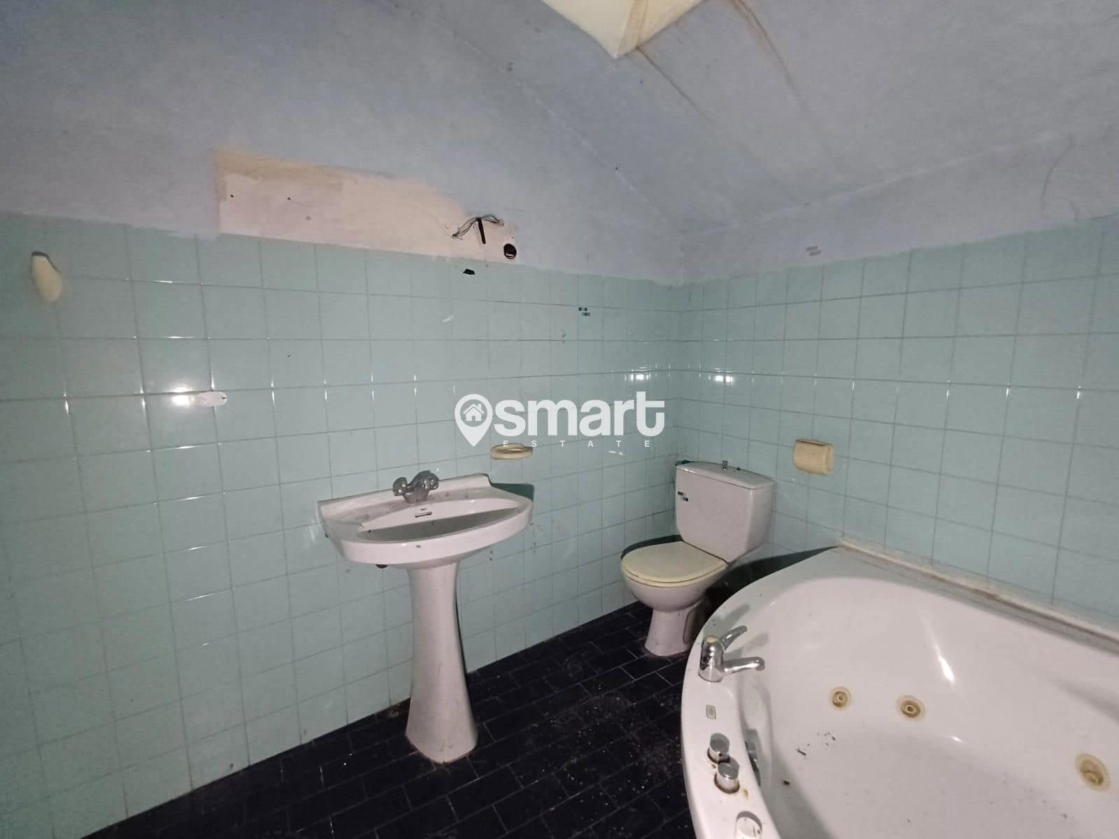 8 soveværelse Villa til salg i Guriezo - € 100.000 (Ref: 8171557)