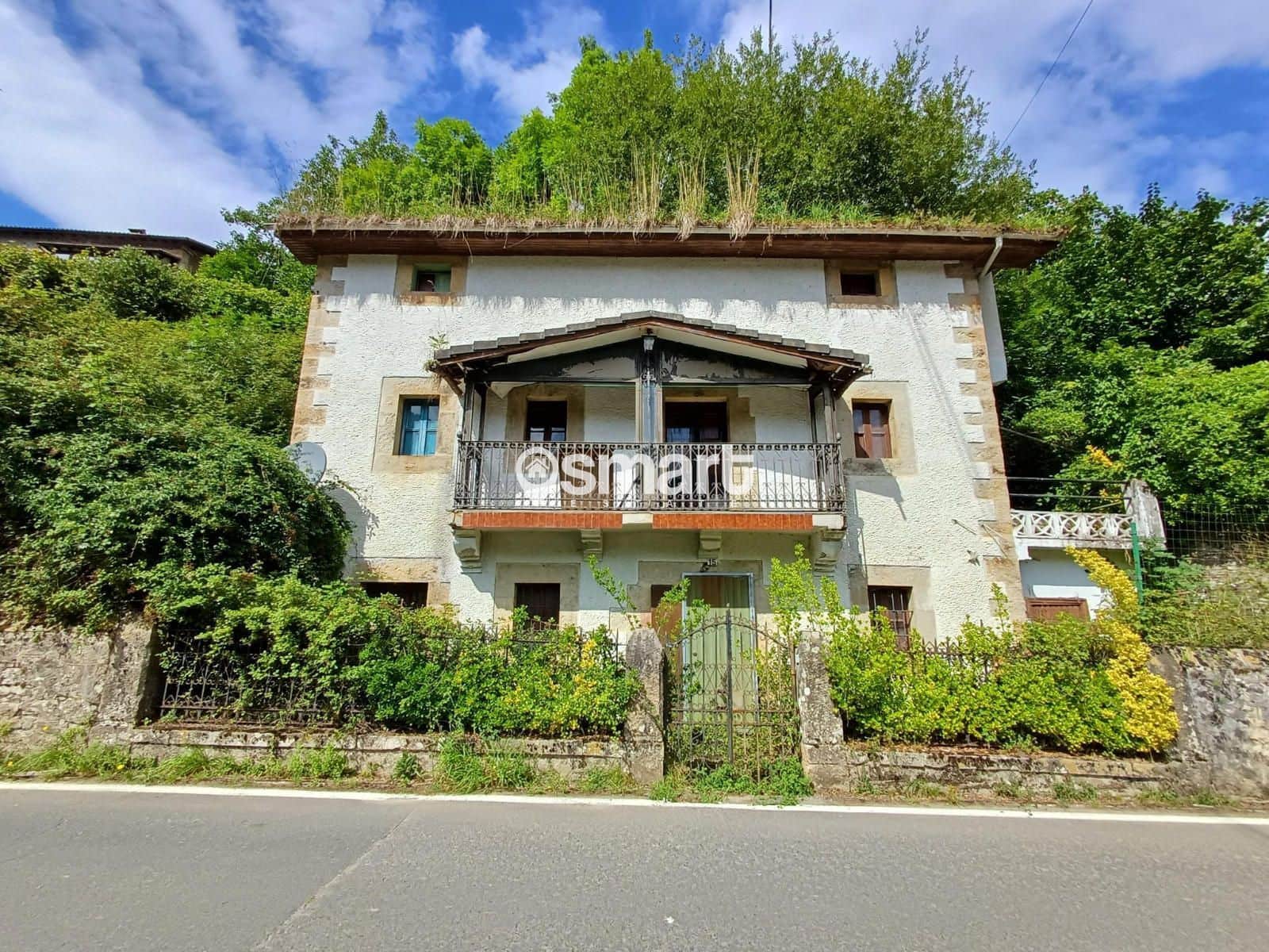 8 soveværelse Villa til salg i Guriezo - € 100.000 (Ref: 8171557)