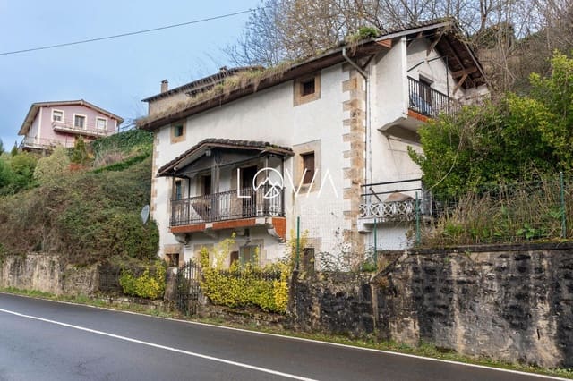 8 soveværelse Villa til salg i Guriezo - € 100.000 (Ref: 8171557)