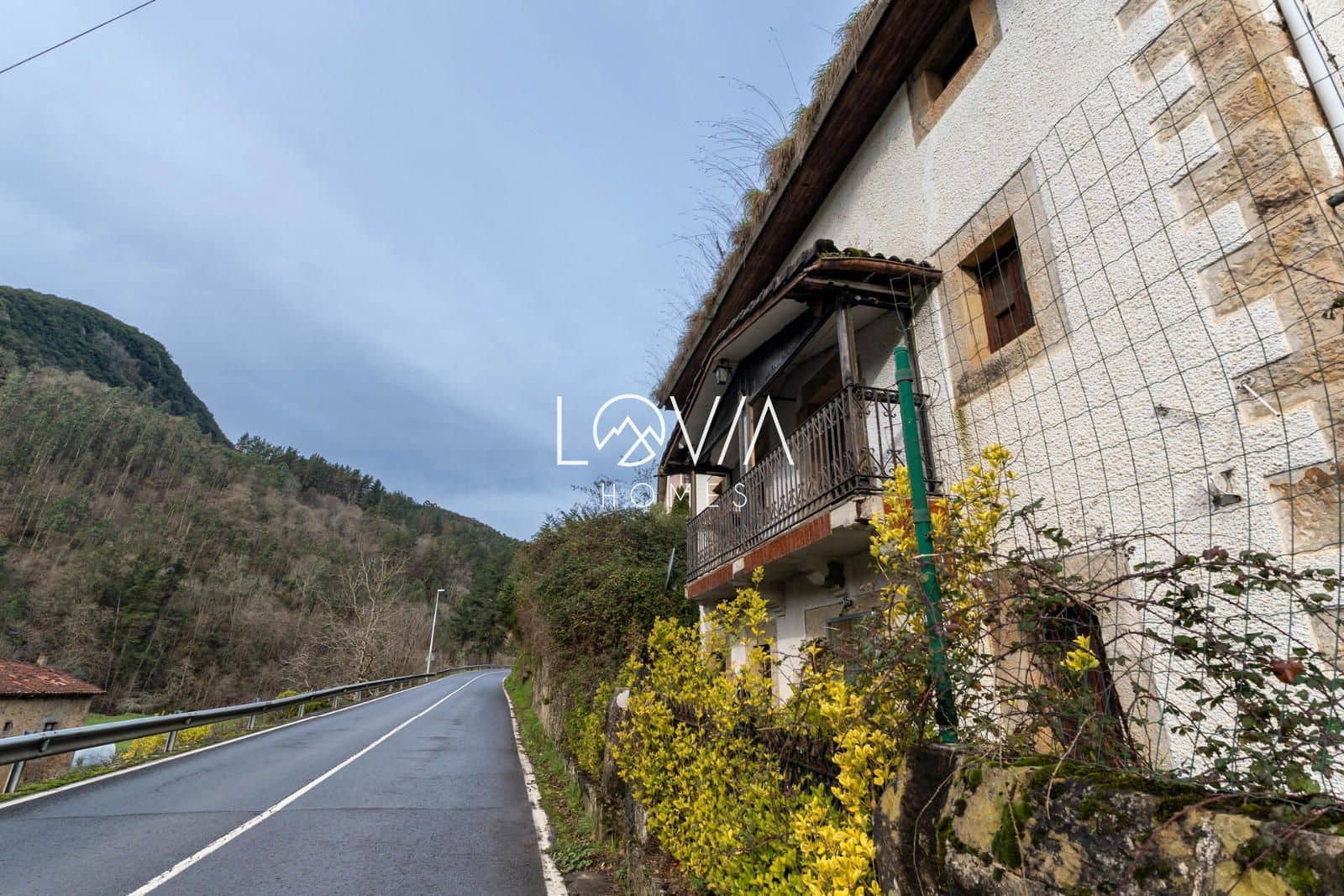 Chalet de 8 habitaciones en Guriezo en venta - 100.000 € (Ref: 8171557)