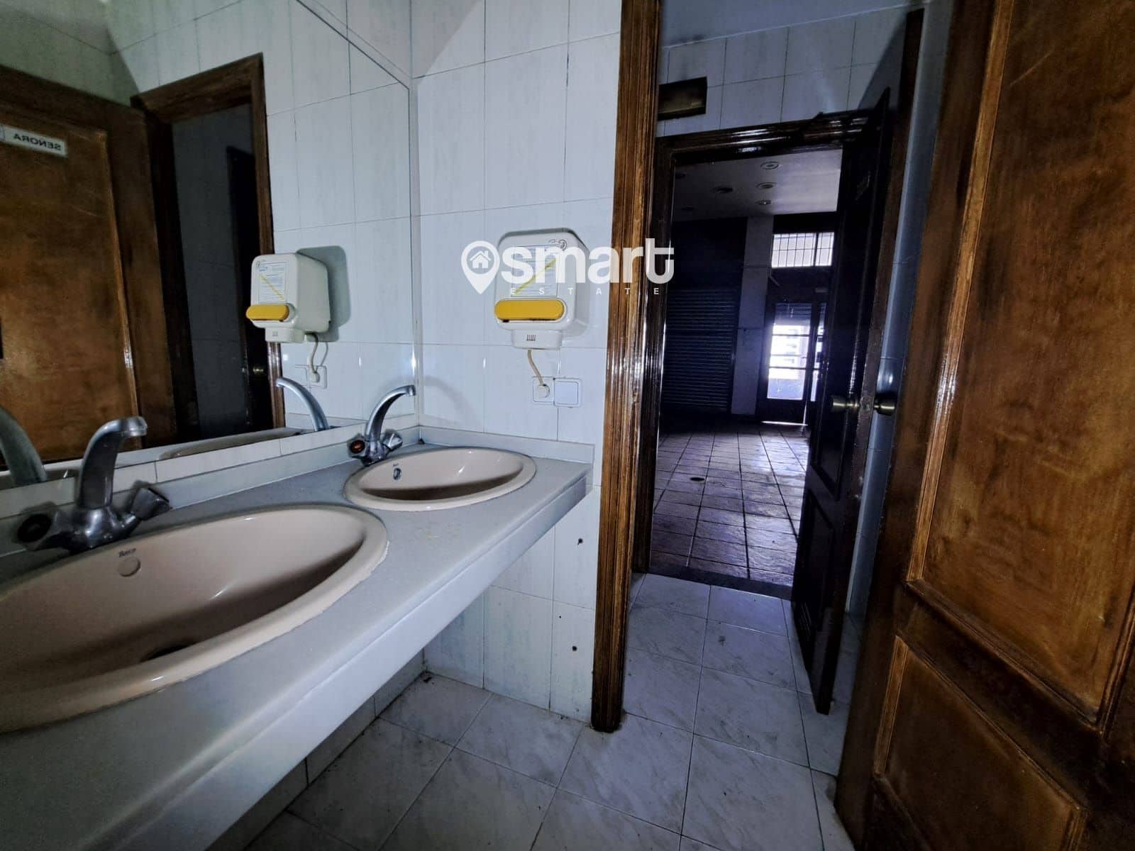 Erhverv til salg i Oviedo - € 44.000 (Ref: 8195603)