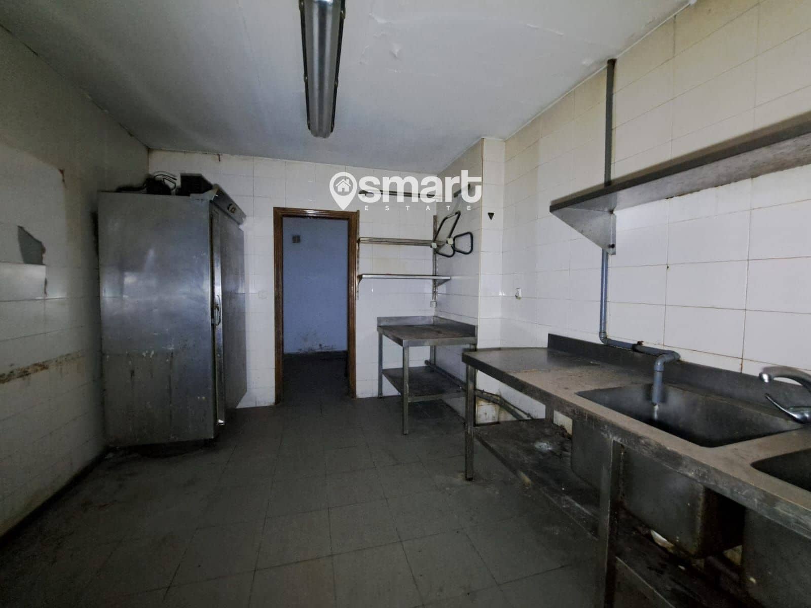 Erhverv til salg i Oviedo - € 44.000 (Ref: 8195603)