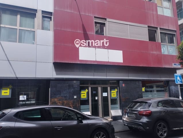 Commercieel te koop in Santa Catalina - Canteras, Las Palmas de Gran Canaria - € 261.000 (Ref: 8227059)