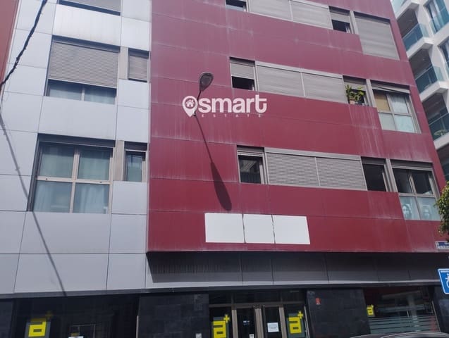 Commercieel te koop in Santa Catalina - Canteras, Las Palmas de Gran Canaria - € 261.000 (Ref: 8227059)