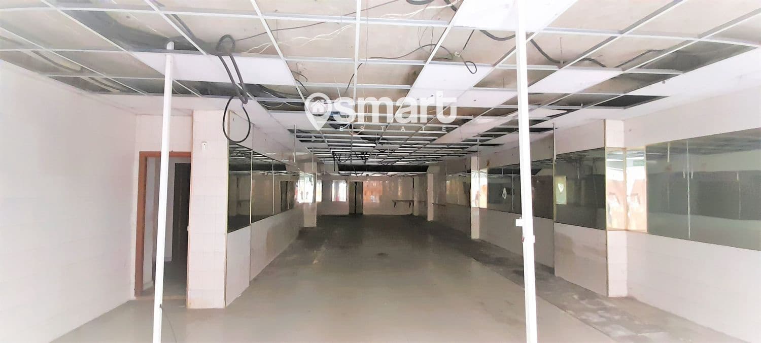 Commercial for sale in Mieres - € 100,000 (Ref: 8372174)