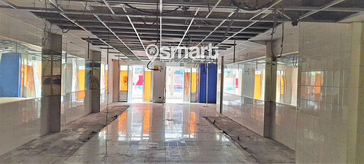 Commercial for sale in Mieres - € 100,000 (Ref: 8372174)
