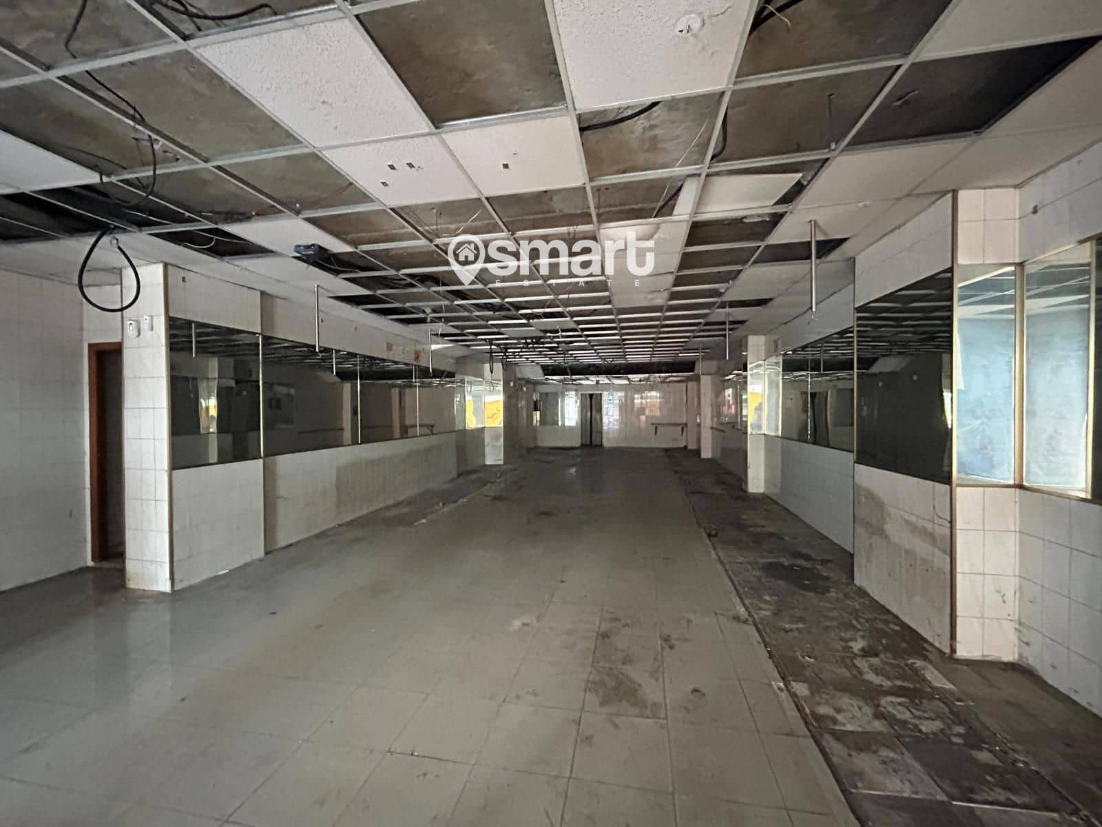 Commercial for sale in Mieres - € 100,000 (Ref: 8372174)