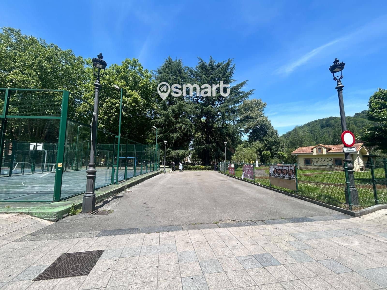 Commercial for sale in Mieres - € 100,000 (Ref: 8372174)