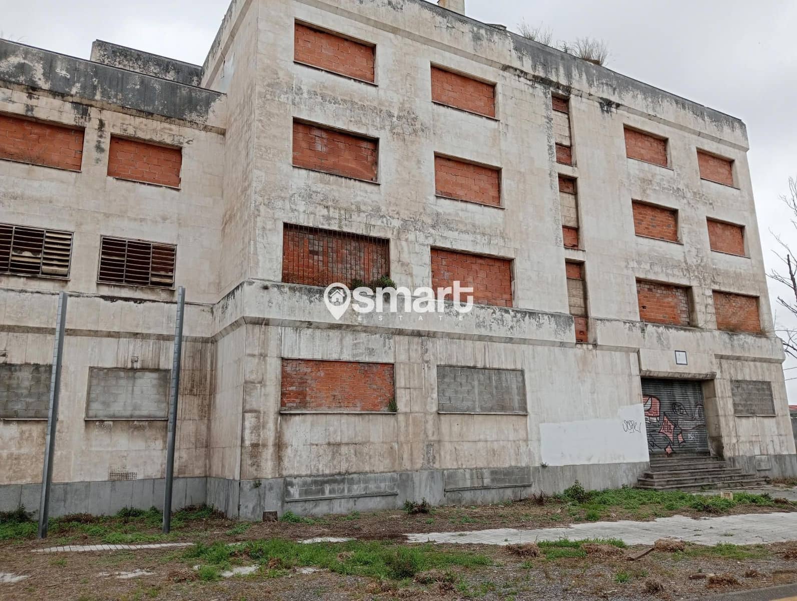 Restaurant/Bar til salg i Aviles - € 490.000 (Ref: 8414862)