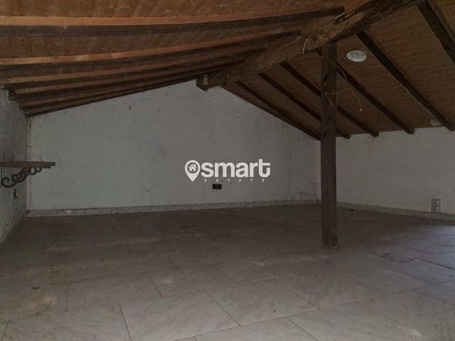 Kontor til salgs i Mieres - € 33 500 (Ref: 8465827)