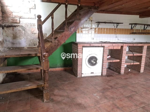 Kontor til salgs i Mieres - € 33 500 (Ref: 8465827)