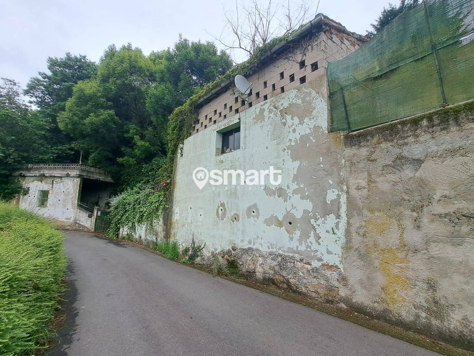 Kontor til salg i Mieres - € 33.500 (Ref: 8465827)